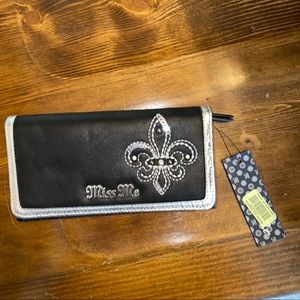 Miss Me Wallet